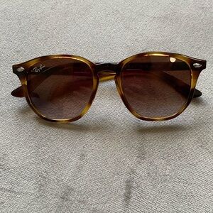 Little kid ray bans!